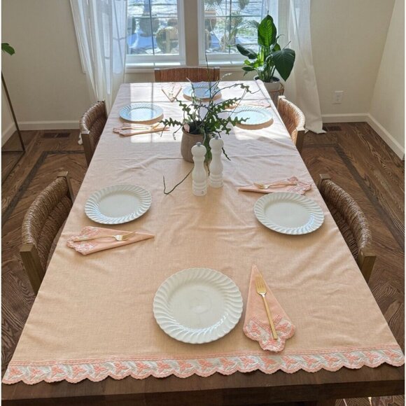 Vintage Dusty Pink Embroidered Scallop 59"x81" Tablecloth 10 Napkins Cottagecore - Picture 1 of 11